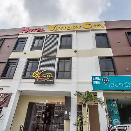 Hotel Zamburger Victory City Johor Bahru Exterior foto
